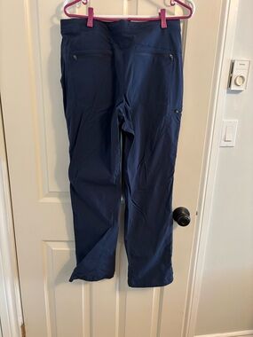 L.L. Bean Navy Straight-Leg Women's Performance Pants